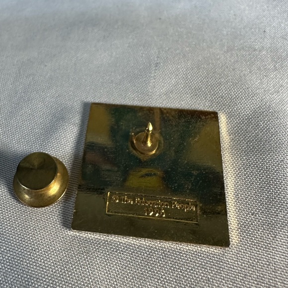 Teacher pin swag buttons - Picture 9 of 9